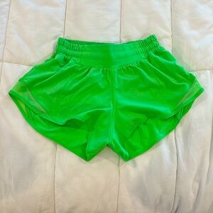Lululemon Hotty Hot Neon Green shorts 2.5 inch